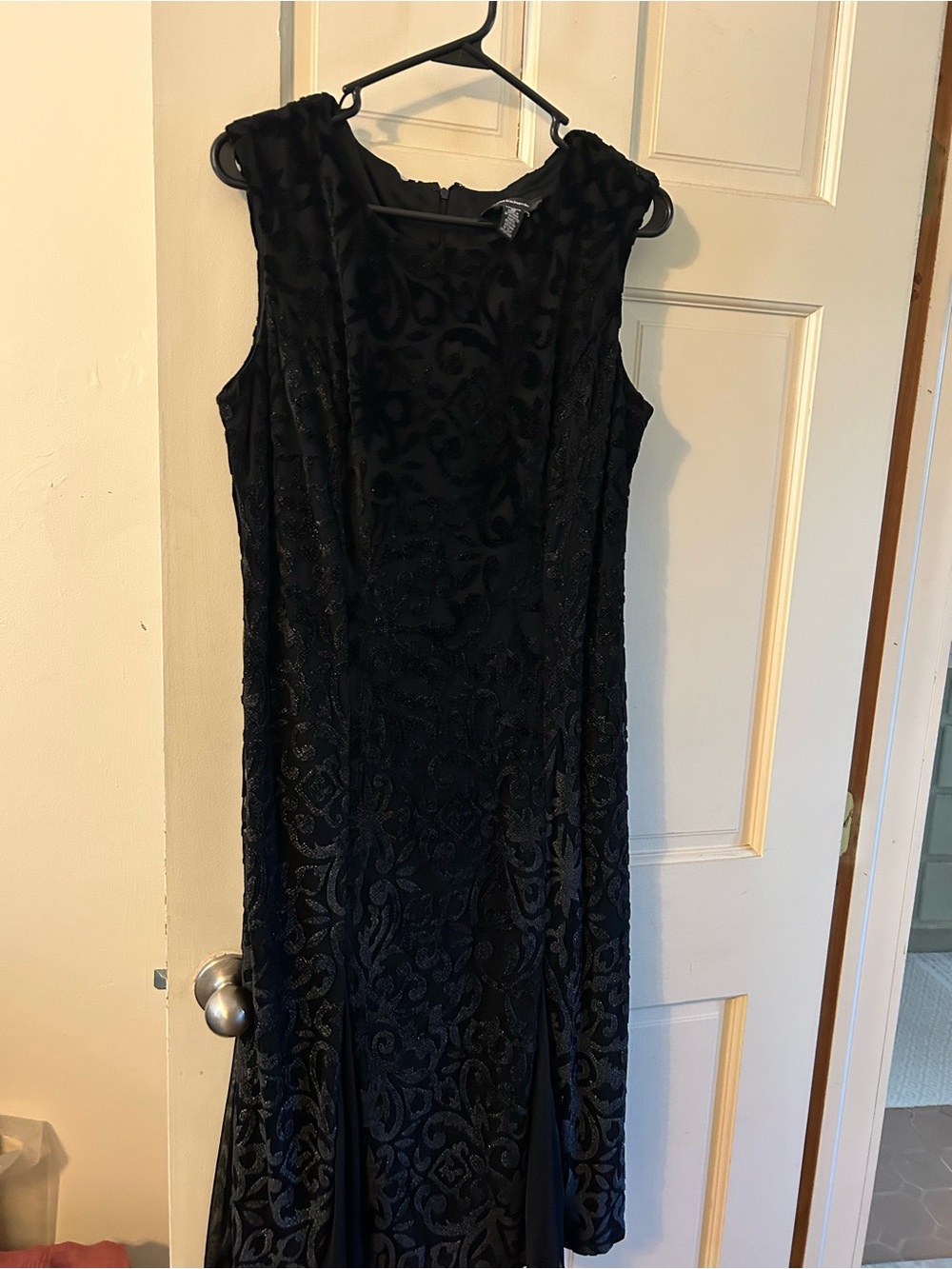 Vintage woman’s black velvet and lace dress size 12